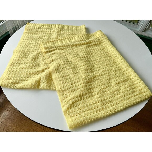 Vintage 70s curtains, yellow mesh, open weave rod header pair of panels - Picture 7 of 9